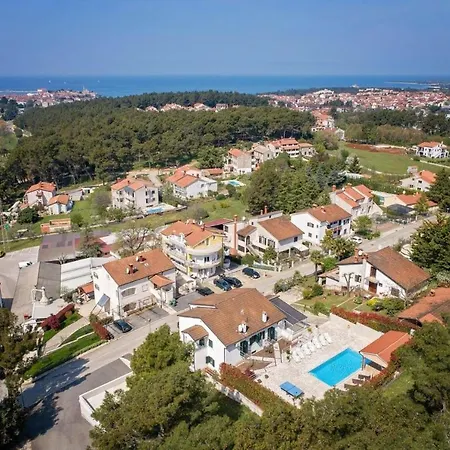 App Marina Apartment *