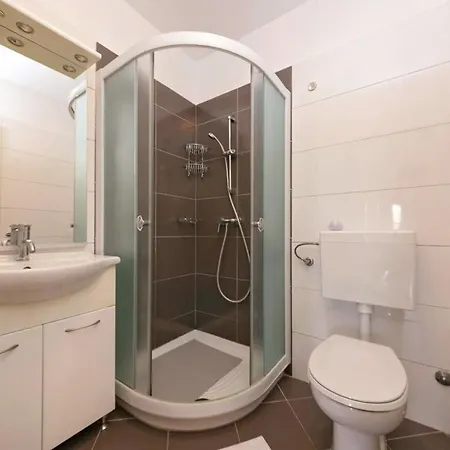App Marina Apartment *